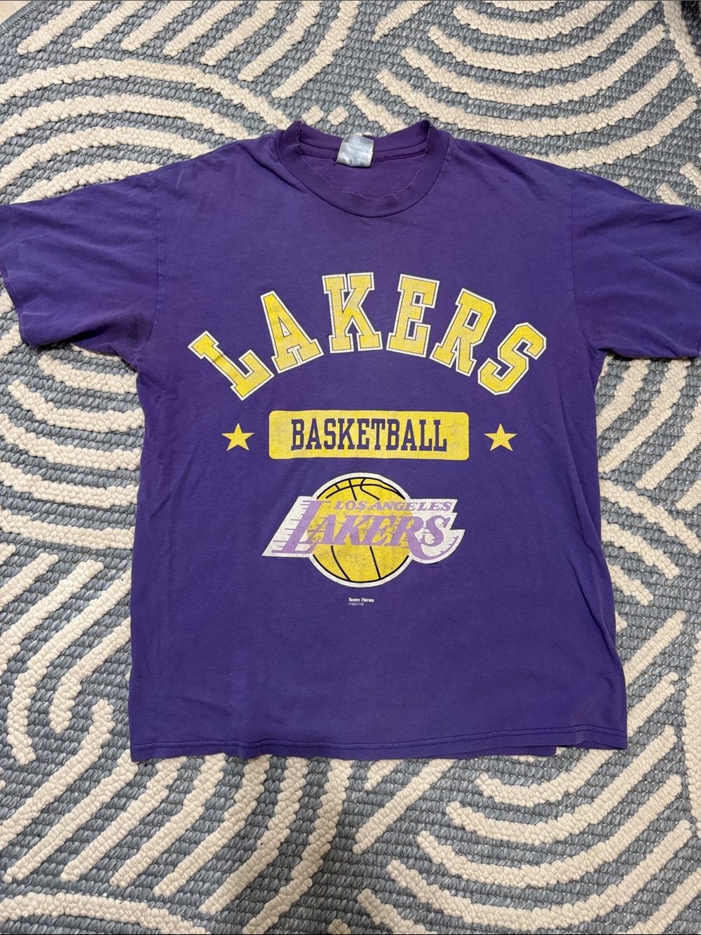 Vintage 90s LA Lakers Thrashed Distressed Hanes Heavyweight T Shirt M